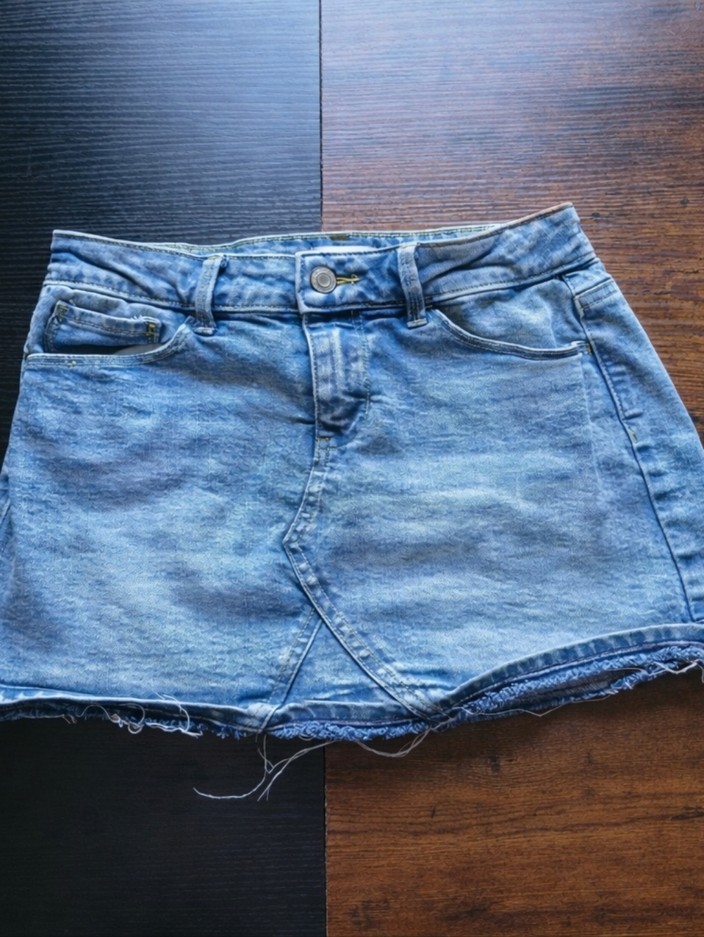 SO Light Blue Denim Skirt with Frayed Hem